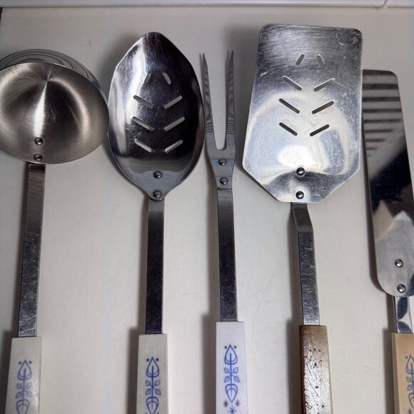 Vintage ACE 6 Piece Kitchen Utensils Spatula Masher Ladel Spoon USA Blue Flaws - Picture 4 of 10